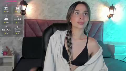 Eimy rose online show from June 25, 1:27 pm