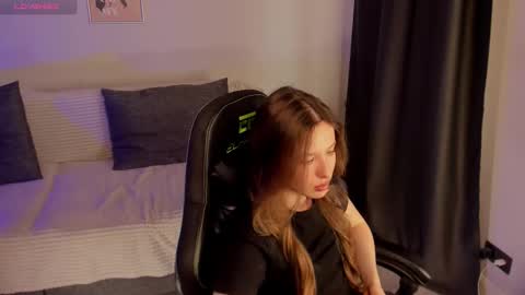 eira_kilian online show from November 19, 10:14 am