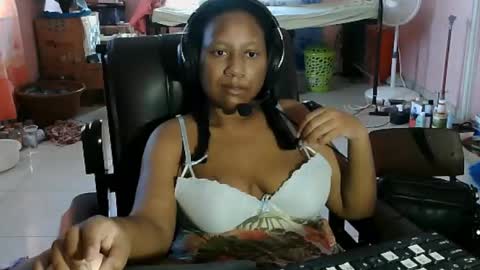 Eirondra Valeen online show from March 6, 12:48 pm