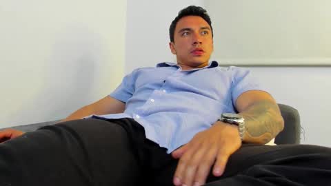 EITHAN CONOR online show from March 27, 4:07 am