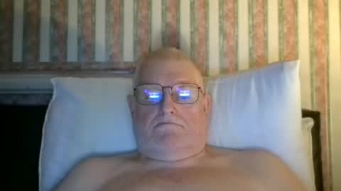 Snapshot of eketman1964 chatting on October 8, 10:59 pm eketman1964 online show from October 8, 10:59 pm