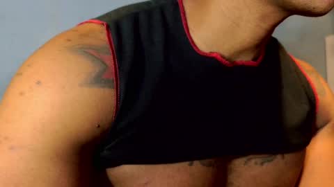 el_vecino_m online show from April 12, 1:20 am