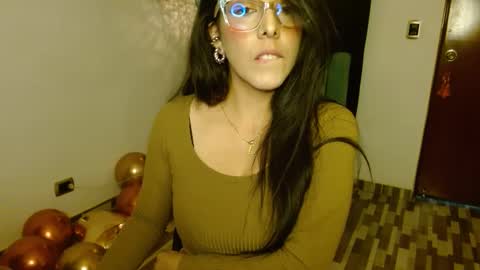 Snapshot of ela_3611 chatting on September 23, 2:38 am ela_3611 online show from September 23, 2:38 am