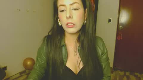 Snapshot of ela_3611 chatting on October 16, 5:07 am ela_3611 online show from October 16, 5:07 am