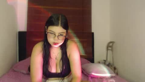 Ela online show from March 29, 3:19 am