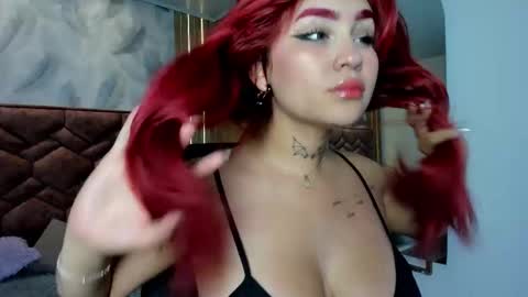Snapshot of elaia_muller chatting on October 8, 8:04 pm Elaia online show from October 8, 8:04 pm