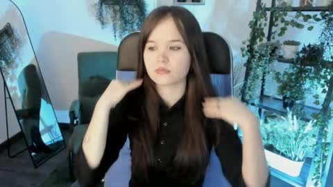Your sweet girl online show from May 4, 7:42 pm