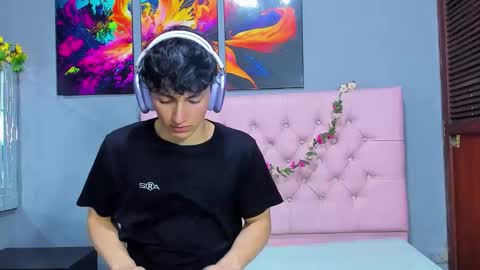 Elan Giralon online show from November 29, 11:23 pm