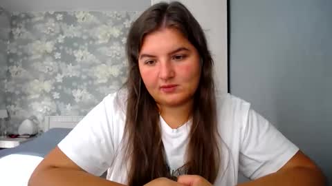 Snapshot of elanis_blair chatting on September 19, 10:41 am Elanis online show from September 19, 10:41 am