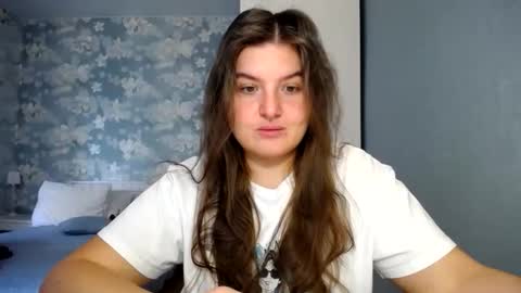 Elanis online show from March 27, 1:01 pm