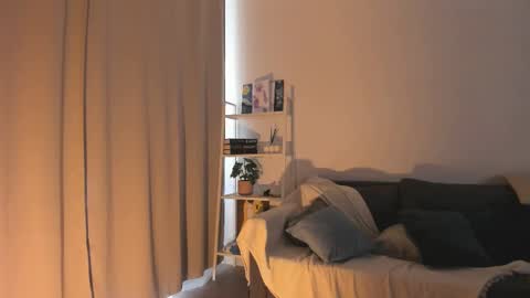 ELA 3 online show from March 10, 12:28 pm