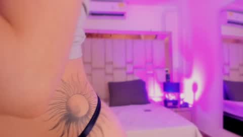 Ela online show from April 7, 12:07 pm