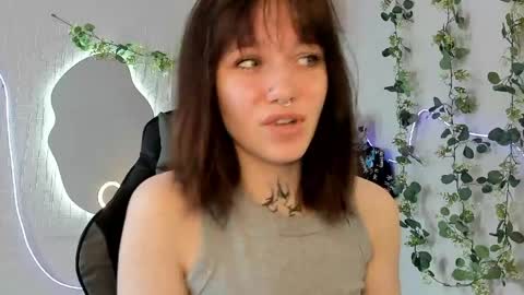 elastikiss online show from April 19, 8:59 am