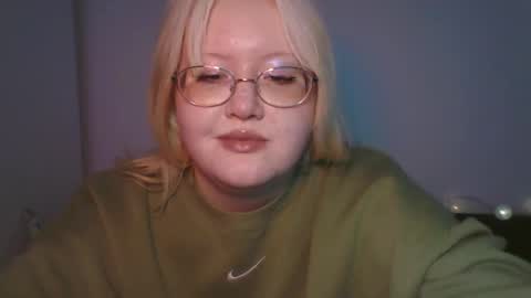 elayne_sweet online show from April 2, 1:51 pm