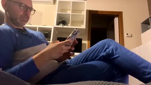 Snapshot of eldiablo844 chatting on September 25, 7:21 pm Eldiablo844 online show from September 25, 7:21 pm