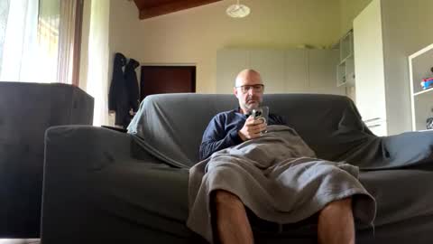 Snapshot of eldiablo844 chatting on October 26, 8:15 am Eldiablo844 online show from October 26, 8:15 am