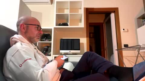 Snapshot of eldiablo844 chatting on January 29, 8:04 pm Eldiablo844 online show from January 29, 8:04 pm