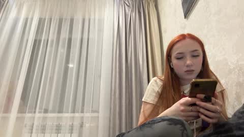 Lois online show from April 12, 7:29 pm