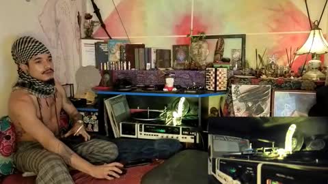 Snapshot of eleazar_blake chatting on October 16, 6:57 am Sir Eleazar online show from October 16, 6:57 am