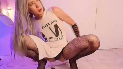 Snapshot of electra_gosselin chatting on October 16, 4:50 pm electra_gosselin online show from October 16, 4:50 pm