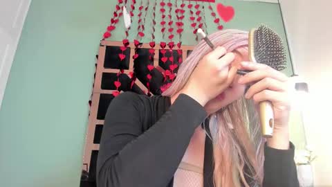 electra_gosselin online show from February 21, 7:11 am