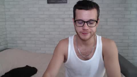 Snapshot of electric_smile chatting on September 24, 7:26 am Alex online show from September 24, 7:26 am