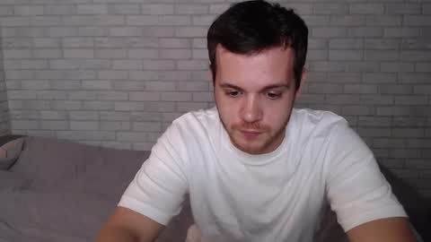 Snapshot of electric_smile chatting on October 12, 4:32 pm Alex online show from October 12, 4:32 pm