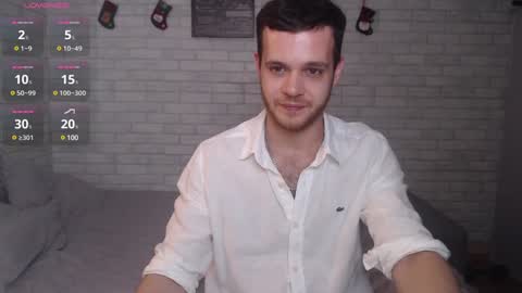 Snapshot of electric_smile chatting on January 9, 8:44 pm Alex online show from January 9, 8:44 pm