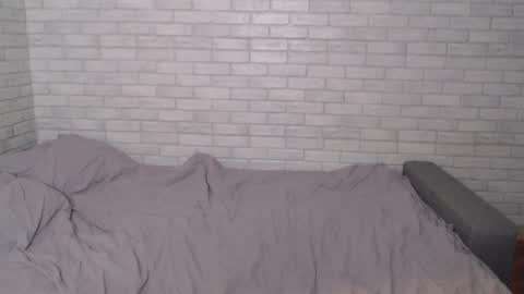 Snapshot of electric_smile chatting on March 2, 3:48 pm Alex online show from March 2, 3:48 pm