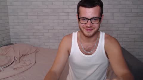 Snapshot of electric_smile chatting on September 20, 3:37 pm Alex online show from September 20, 3:37 pm