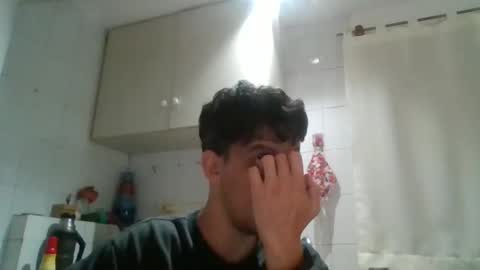 Snapshot of electrodreams chatting on October 30, 1:28 am electrodreams online show from October 30, 1:28 am