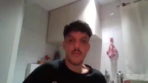 Snapshot of electrodreams chatting on October 1, 2:43 am electrodreams online show from October 1, 2:43 am