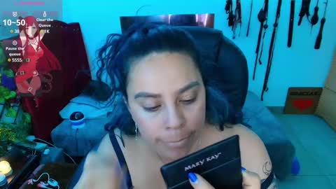 Snapshot of elektra_32 chatting on March 3, 7:43 am elektra online show from March 3, 7:43 am