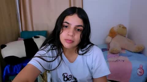 Snapshot of elenna_hotx chatting on October 17, 8:46 pm agnes online show from October 17, 8:46 pm