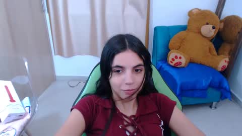 Snapshot of elenna_hotx chatting on February 25, 11:04 pm agnes online show from February 25, 11:04 pm