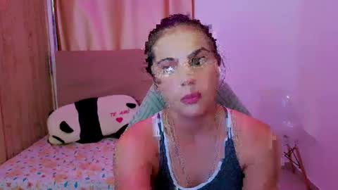 agnes online show from May 9, 9:10 pm