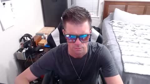 Walker online show from October 7, 1:34 am