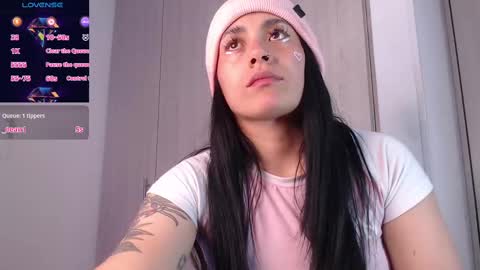 Snapshot of eleven_diamond chatting on March 10, 5:29 pm Millie bobby online show from March 10, 5:29 pm