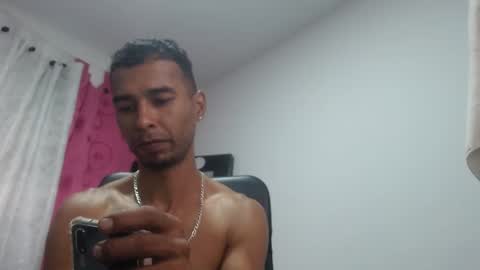 elherrero2024 online show from December 9, 5:19 pm