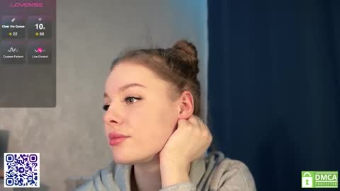 Elizabeth Lizi online show from February 10, 2:26 pm