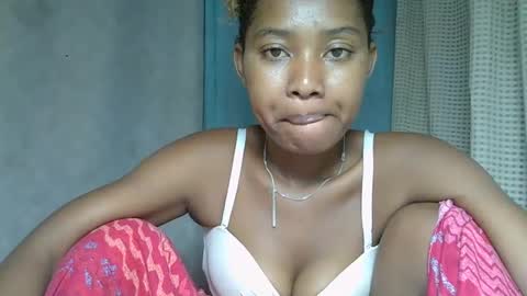 elia011 online show from February 23, 4:39 am