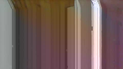 elia011 online show from May 28, 7:39 am