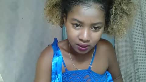 elia011 online show from February 24, 5:54 am