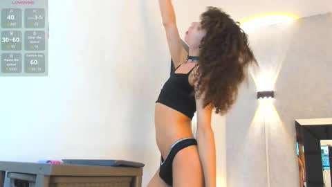  Elian  online show from March 6, 1:32 pm