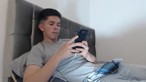 Snapshot of elian_tg chatting on September 22, 11:20 pm Elian online show from September 22, 11:20 pm