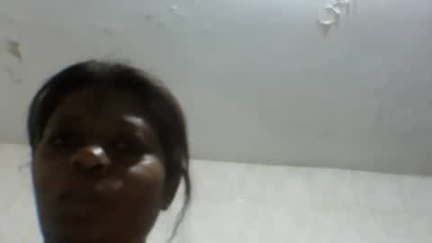 elianis598477 online show from July 3, 12:21 pm