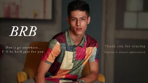 elias_salvatore_ online show from February 11, 2:43 pm