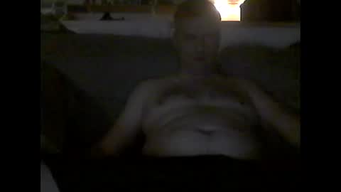 Snapshot of eliassxxx chatting on October 21, 1:22 am eliassxxx online show from October 21, 1:22 am