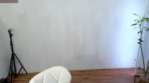 Eli online show from April 24, 9:33 am