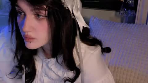 Ellie online show from October 28, 5:08 am